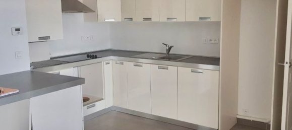 2 chambres Appartement à Furiani, France No. 360454 2