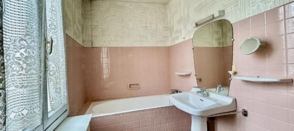 3 bedrooms Apartment in Grenoble, France No. 335600 3