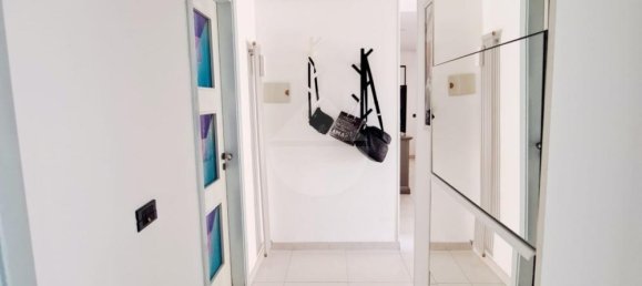 3 rooms Apartment in Bari, Italy No. 296442 16