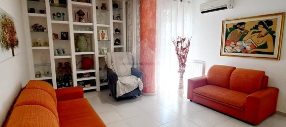 3 rooms Apartment in Bari, Italy No. 296442 8
