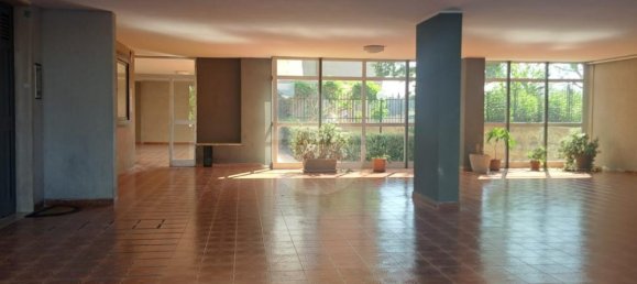 3 rooms Apartment in Bari, Italy No. 296442 3