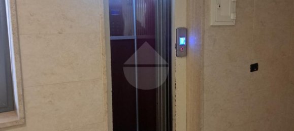 3 rooms Apartment in Bari, Italy No. 296442 4