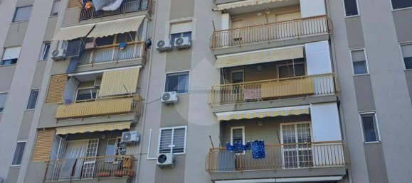 3 rooms Apartment in Bari, Italy No. 296442 2