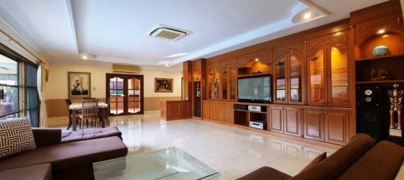 Villa de 4 dormitorios en Pattaya, Thailand No. 25416 9