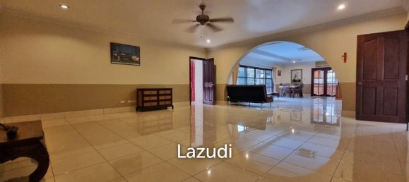 4 bedrooms Villa in Pattaya, Thailand No. 25416 6