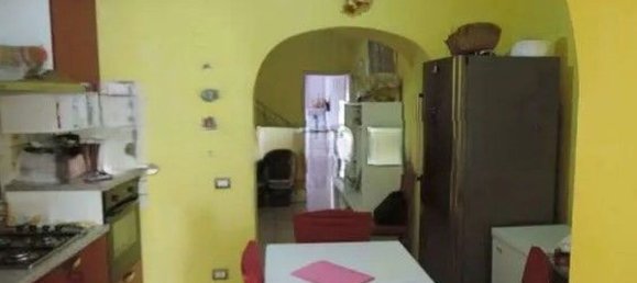 Casa de 4 divisões em Messina, Italy N.º 37117 7