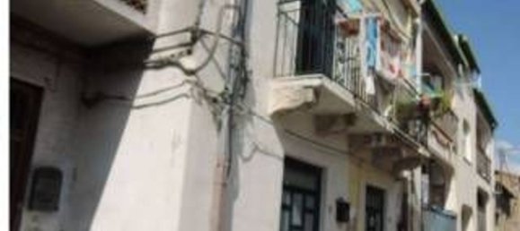 Casa de 4 divisões em Messina, Italy N.º 37117 25