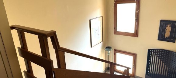 Пентхаус с 5 комнатами в Эмполи, Италия № 123221 3