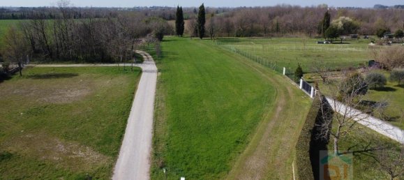 1882m² Land in Udine, Italy No. 41401 11