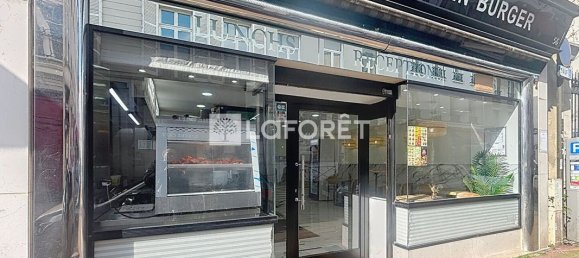 95m² Commercial property in Villejuif, France No. 141674 8