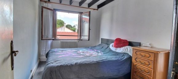 3 bedrooms House in Montreuil, France No. 314948 9