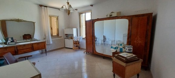 4-Zimmer Wohnung in Urbino, Italy, Nr. 215576 3