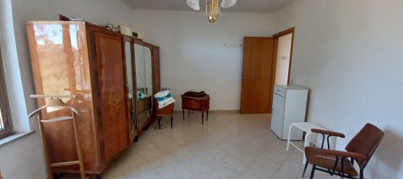 4-Zimmer Wohnung in Urbino, Italy, Nr. 215576 19