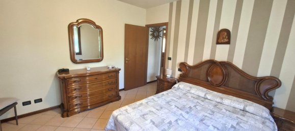 5 Schlafzimmer Doppelhaus in Salsomaggiore Terme, Italy, Nr. 340857 13