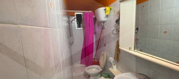 1غرفة عقار تجاري في Bari, Italy رقم 33830 9