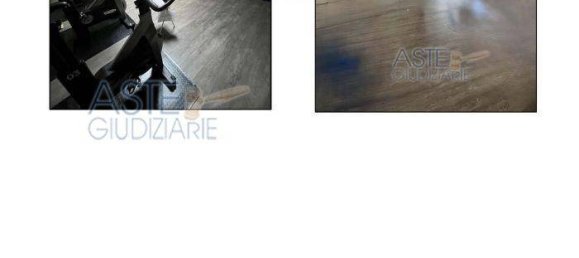 1 room Warehouse in Camaiore, Italy No. 48049 5