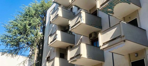 2 Schlafzimmer Doppelhaus in Salerno, Italy, Nr. 325709 2