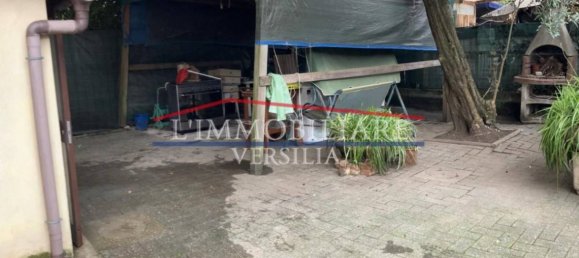 1 bedroom Apartment in Massa, Italy No. 188967 10