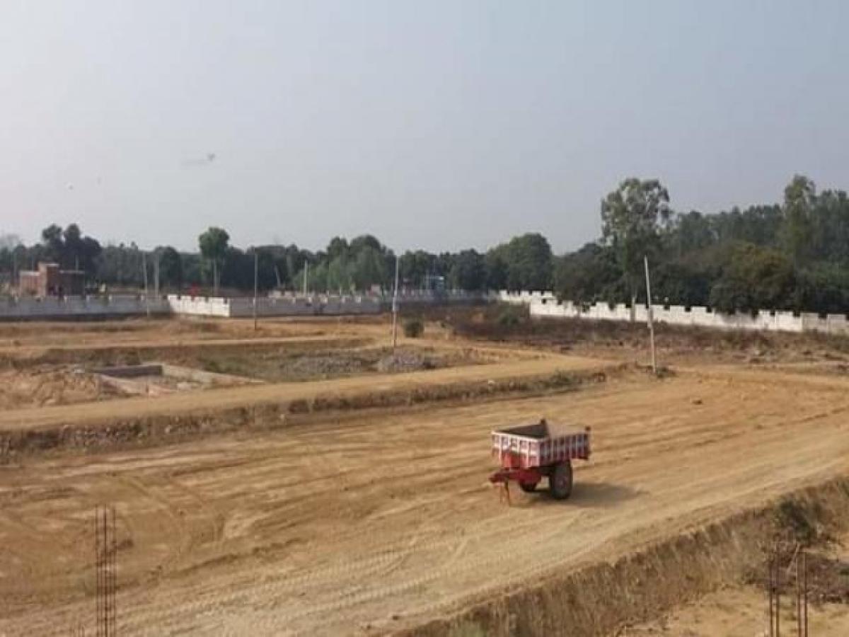  Land in Lucknow, India No. 30320