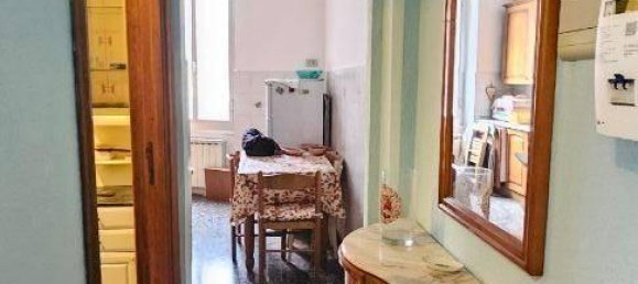 2-salle Appartement à Genoa, Italy No. 76323 5