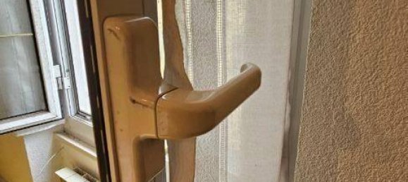 2-salle Appartement à Genoa, Italy No. 76323 16