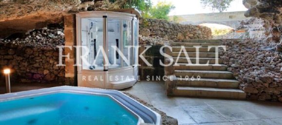 Granja de 3 dormitorios en Saint Paul's Bay, Malta No. 6729 5