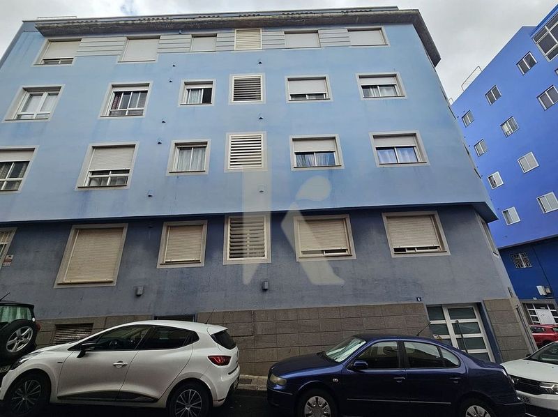 Apartamento de 3 dormitorios en San Cristóbal de La Laguna, Spain No. 244094