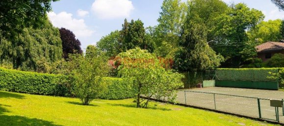 Terreno en Tradate, Italy 1355 m² No. 132324 8