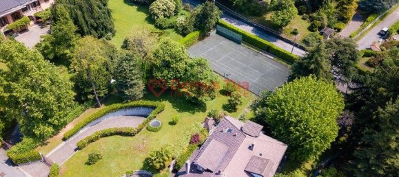 Terreno en Tradate, Italy 1355 m² No. 132324 11