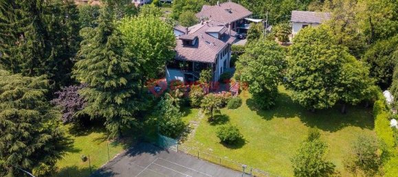 Terreno en Tradate, Italy 1355 m² No. 132324 4