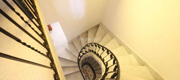 2 bedrooms Townhouse in Sliema, Malta No. 3747 15