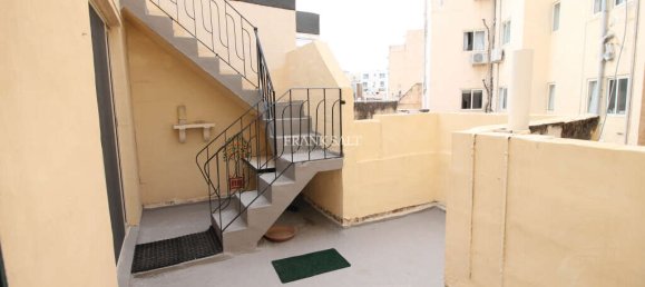 2 bedrooms Townhouse in Sliema, Malta No. 3747 12
