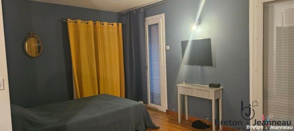 5 bedrooms House in Mayenne, France No. 357834 8