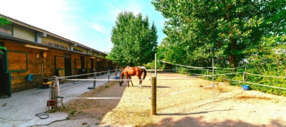 5 Schlafzimmer Haus in Curtatone, Italy, Nr. 128611 9