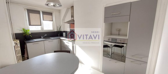 2 bedrooms Apartment in Beauvais, France No. 69042 2