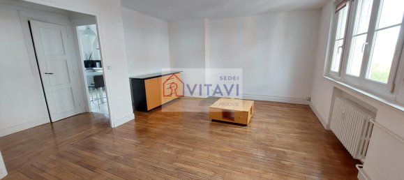 2 bedrooms Apartment in Beauvais, France No. 69042 3