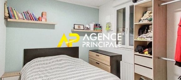 Casa de 1 dormitorio en Bezons, France No. 167192 9