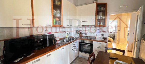 4-Zimmer Wohnung in Florence, Italy, Nr. 271671 4