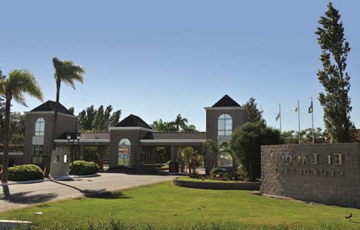  Land in Esteban Echeverria, Argentina No. 114603