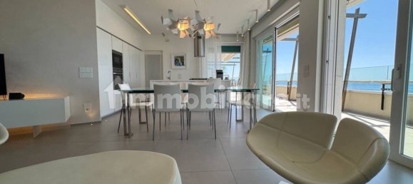 3 bedrooms Penthouse in Ospedaletti, Italy No. 301025 11