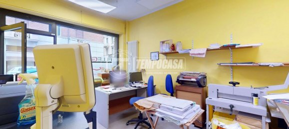 Gewerbliche Immobilie in Turin, Italy 40m², Nr. 267974 2