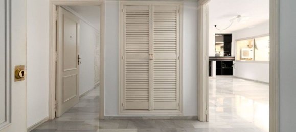 4 bedrooms Penthouse in Marbella, Spain No. 81618 15