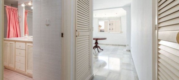 4 bedrooms Penthouse in Marbella, Spain No. 81618 23