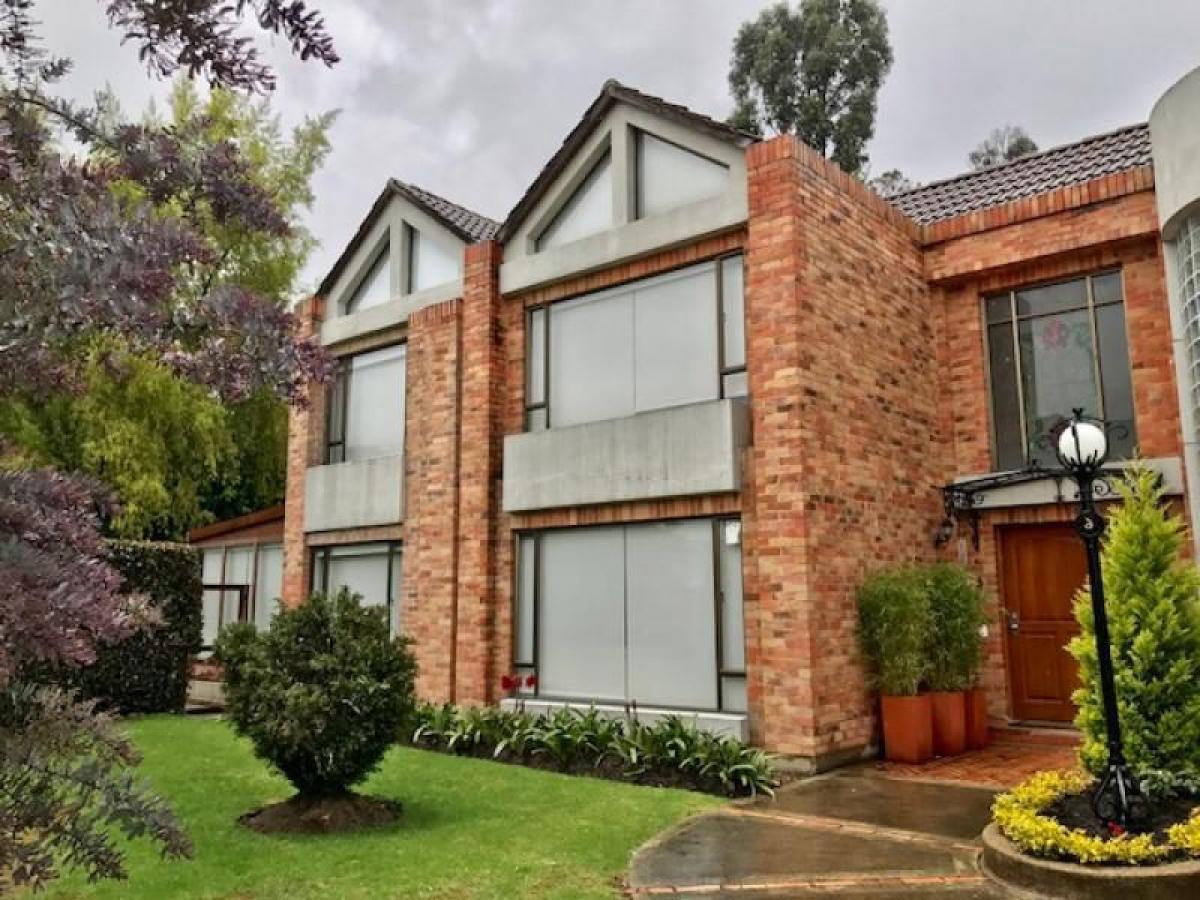 3 bedrooms House in Bogota, Colombia No. 13567