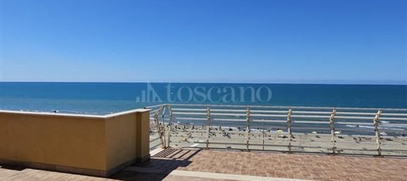 7 Schlafzimmer Penthouse in Pomezia, Italy, Nr. 377583 45