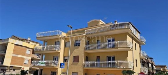 7 Schlafzimmer Penthouse in Pomezia, Italy, Nr. 377583 50