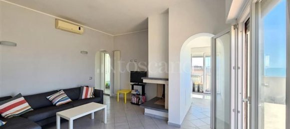 7 Schlafzimmer Penthouse in Pomezia, Italy, Nr. 377583 3