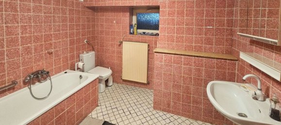 5 bedrooms Townhouse in Altenkirchen, Germany No. 151628 11