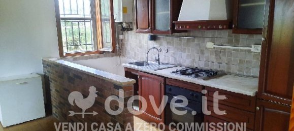 2 bedrooms Villa in Argenta, Italy No. 378558 4