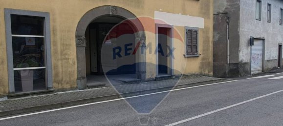 130m² Commercial property in Barzana, Italy No. 52975 3